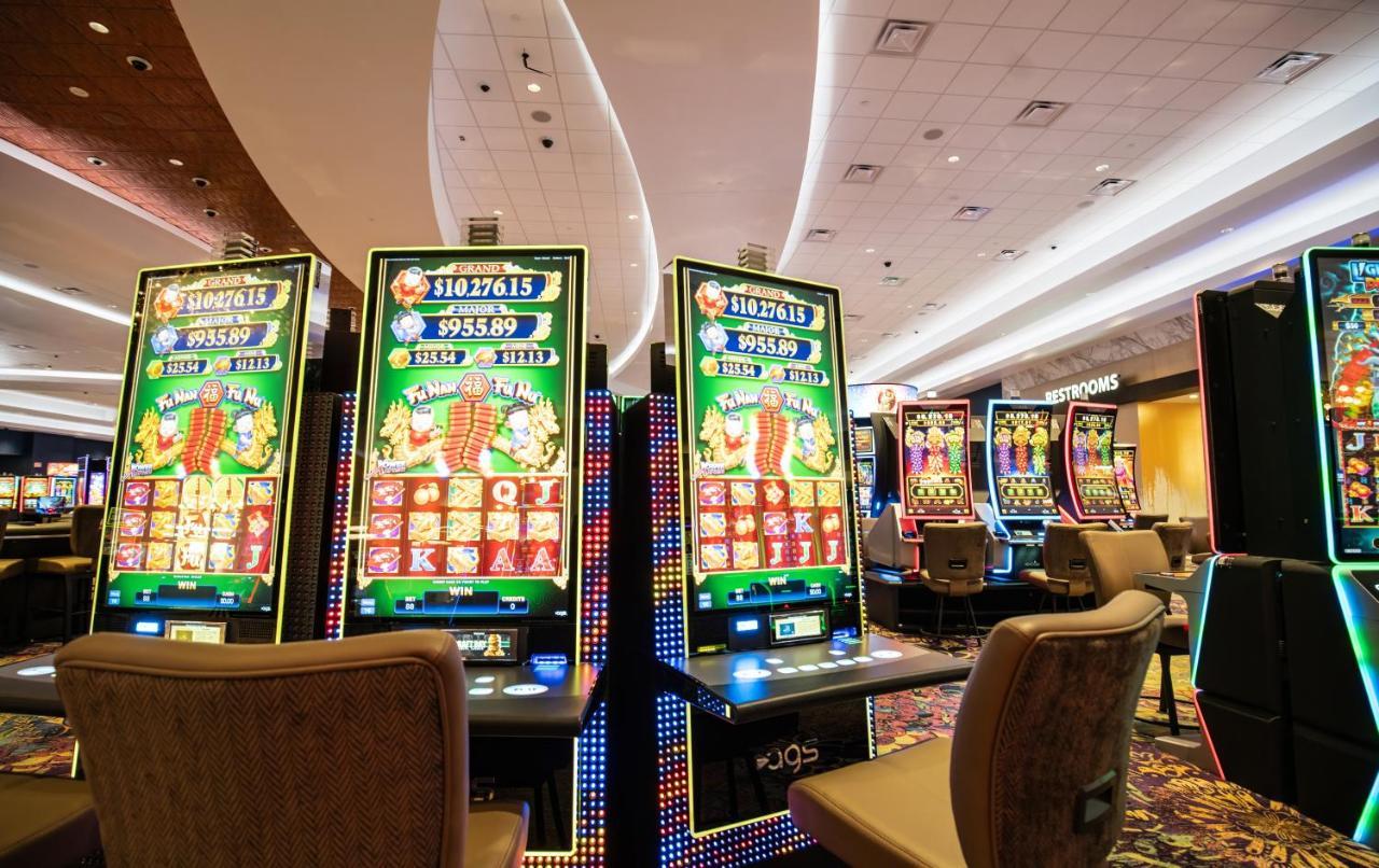 Walker'S Bluff Casino Resort Carbondale Eksteriør bilde